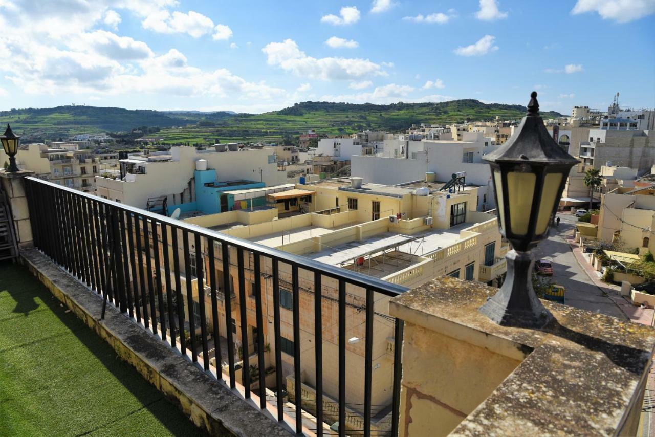 Апартаменты Red Malta - The Bijou Penthouse Сент-Полс-Бей Экстерьер фото